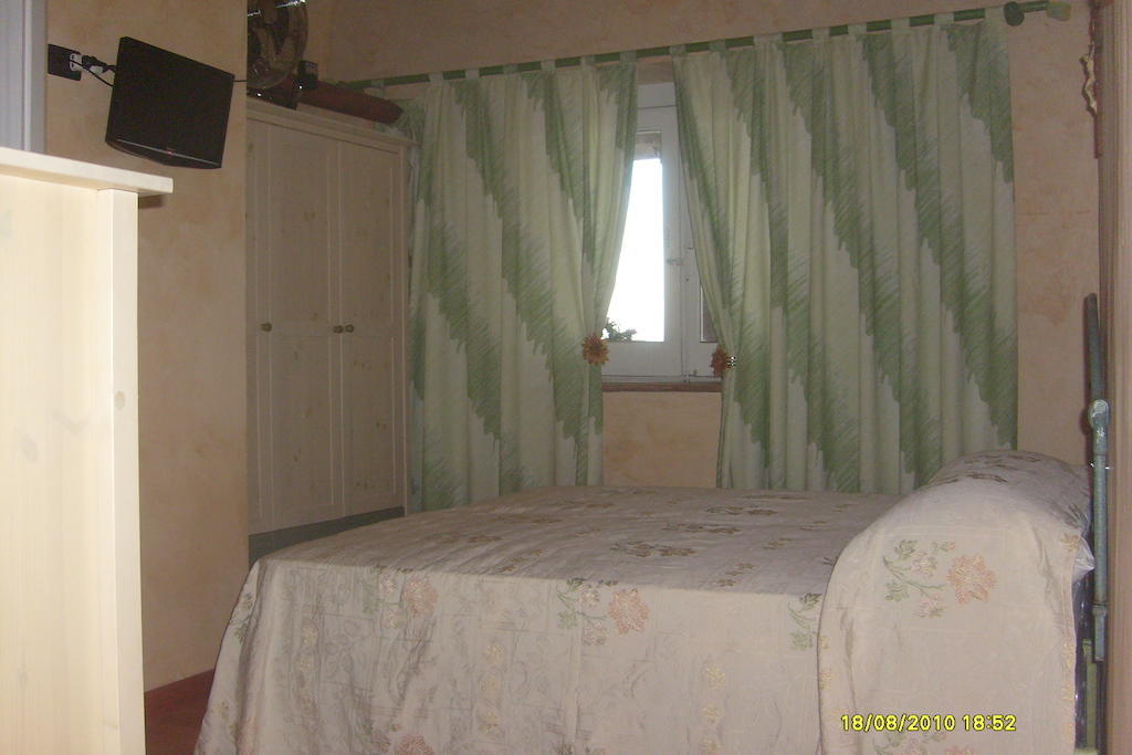 B&B Carolina Plebiscito R. 나폴리 객실 사진